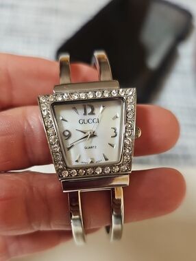 Gucci Silver Crystal Bangle Watch - Silver